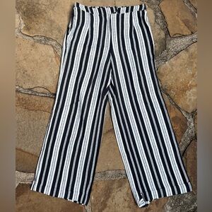 Saltwater Luxe Striped Black and White Ivory Pants Size Small New With Tags